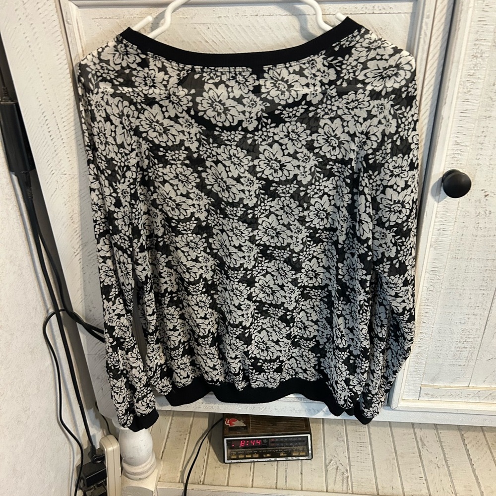Mason + Mackenzie blouse new never worn
